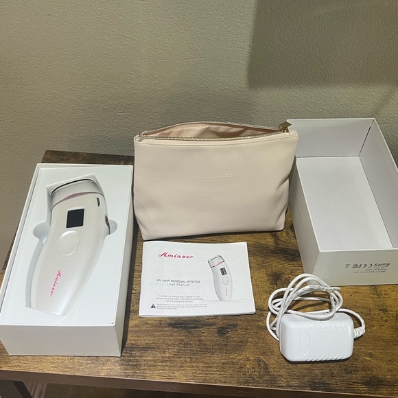 IPL Laser Hair Removal Device - Picture 3 of 7